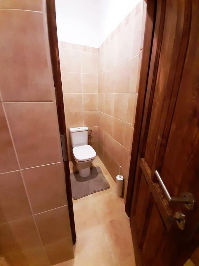 2 Bedroom Apartment Near Heroes Square Будапеща Екстериор снимка